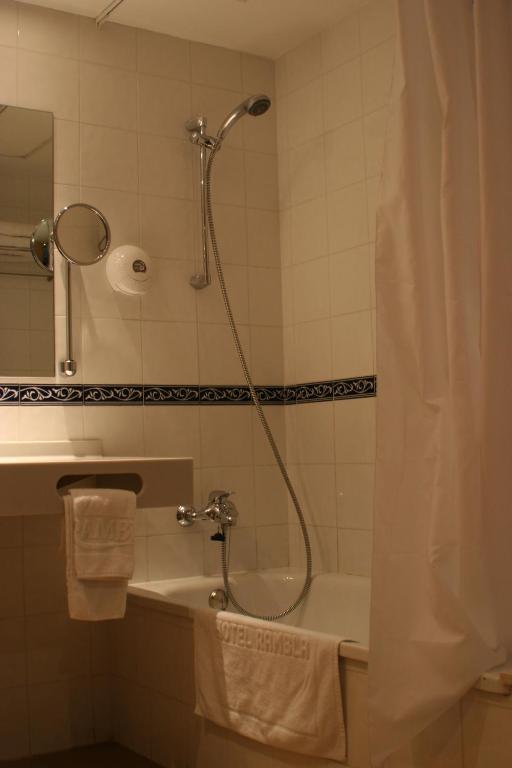 Hotel Rambla Figueres Oda fotoğraf