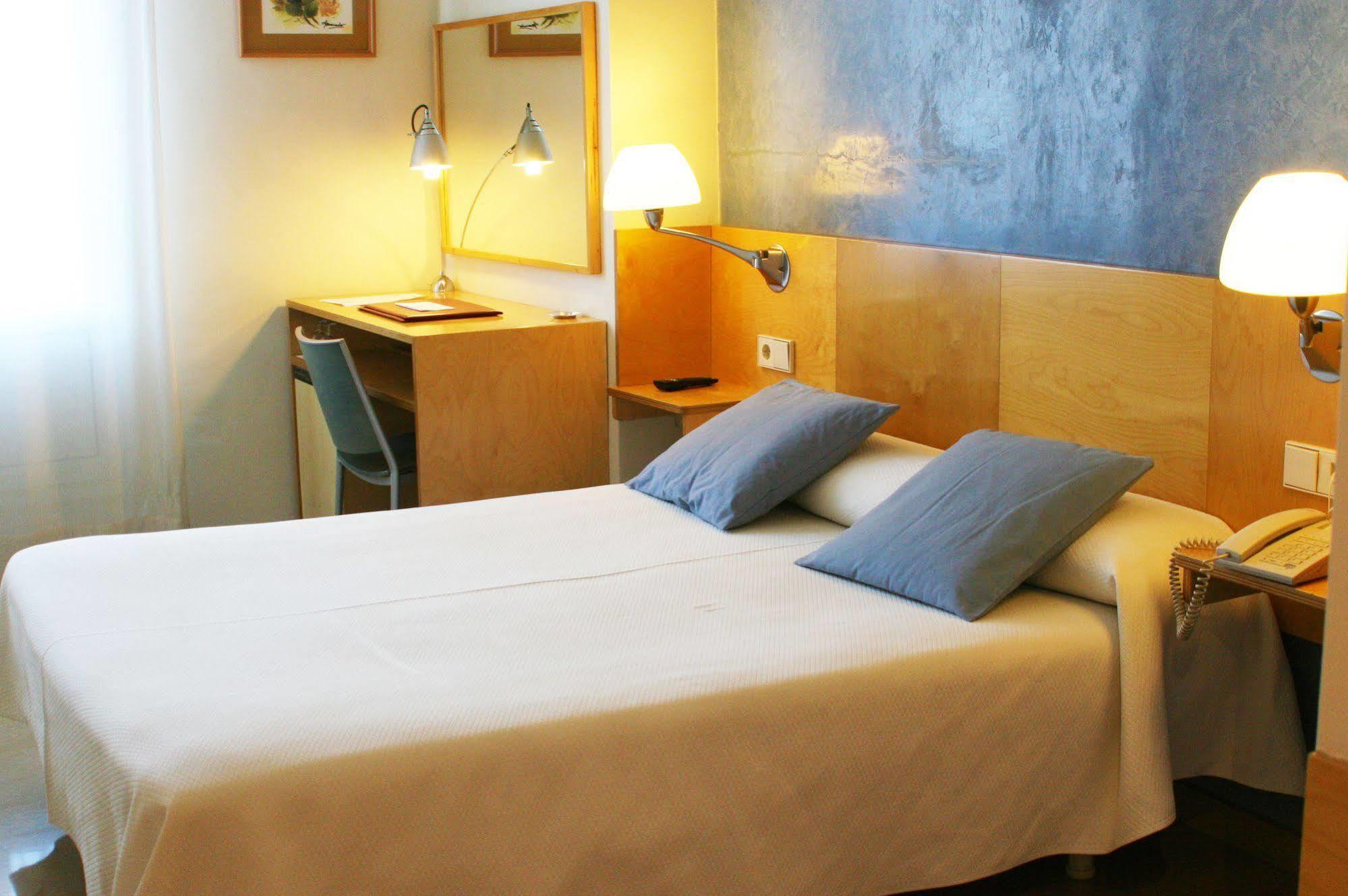 Hotel Rambla Figueres Dış mekan fotoğraf