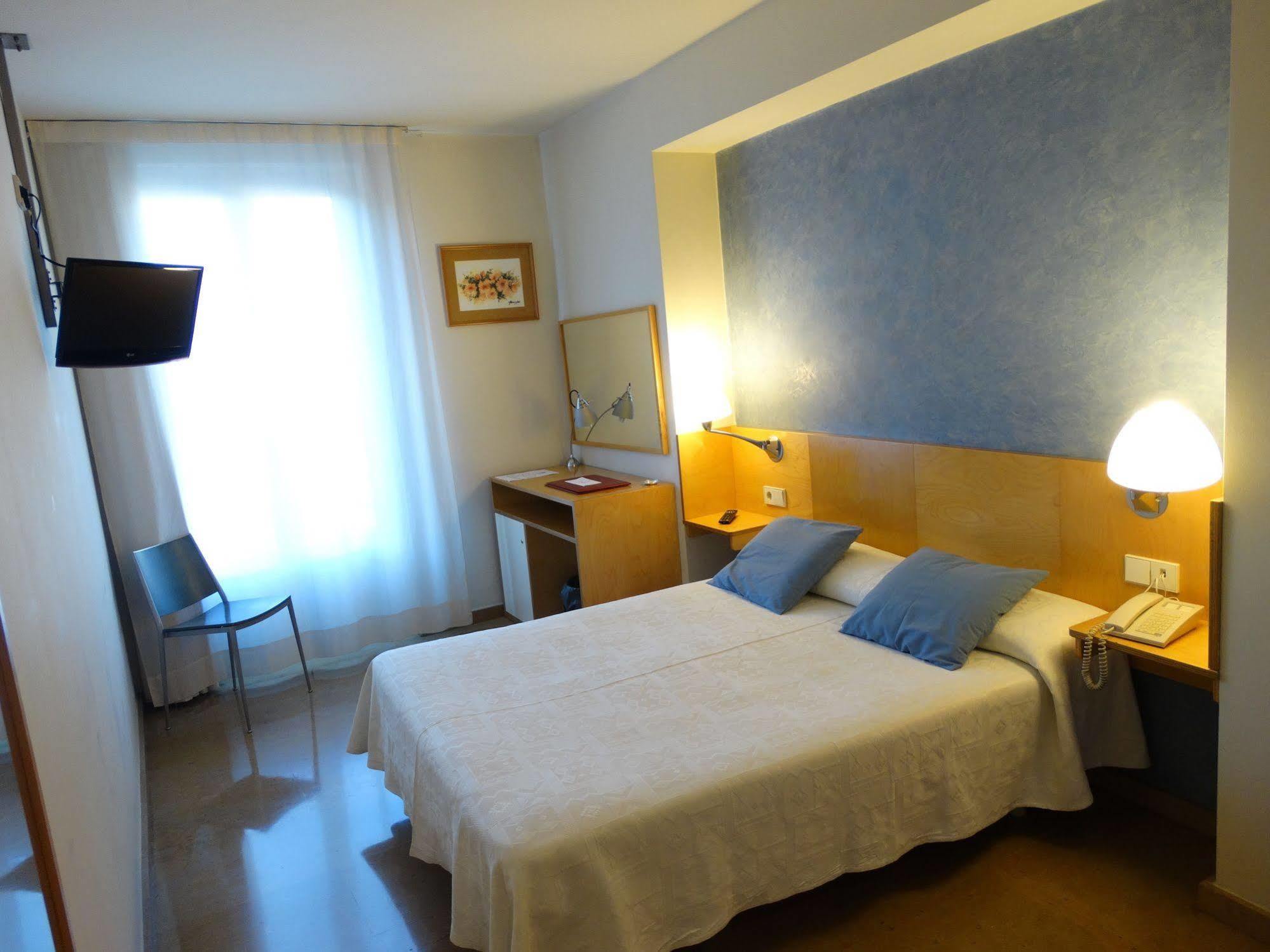 Hotel Rambla Figueres Dış mekan fotoğraf